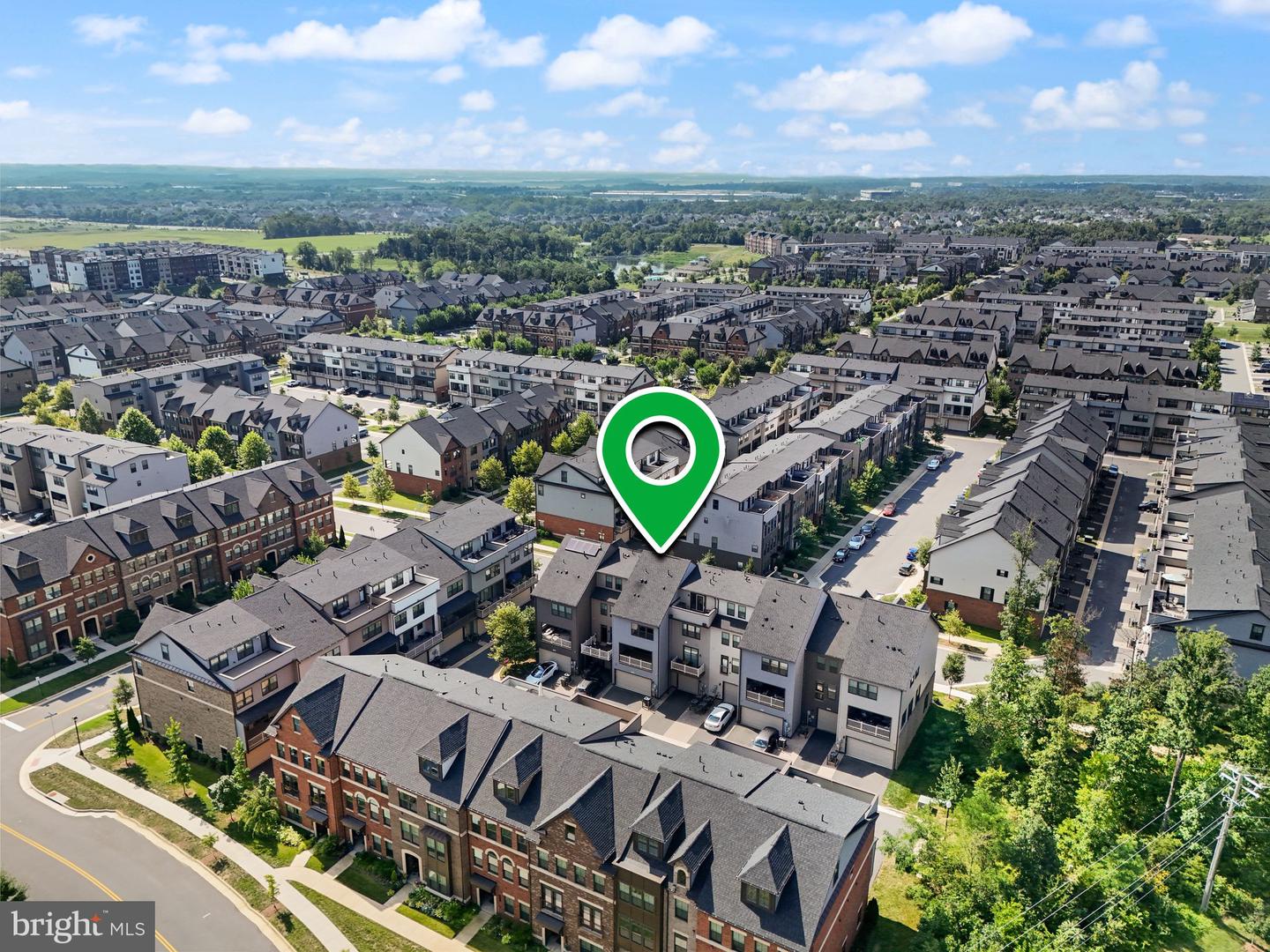 43400 APPLE ORCHARD SQ, ASHBURN, Virginia 20148, 3 Bedrooms Bedrooms, ,2 BathroomsBathrooms,Residential,For sale,43400 APPLE ORCHARD SQ,VALO2103494 MLS # VALO2103494