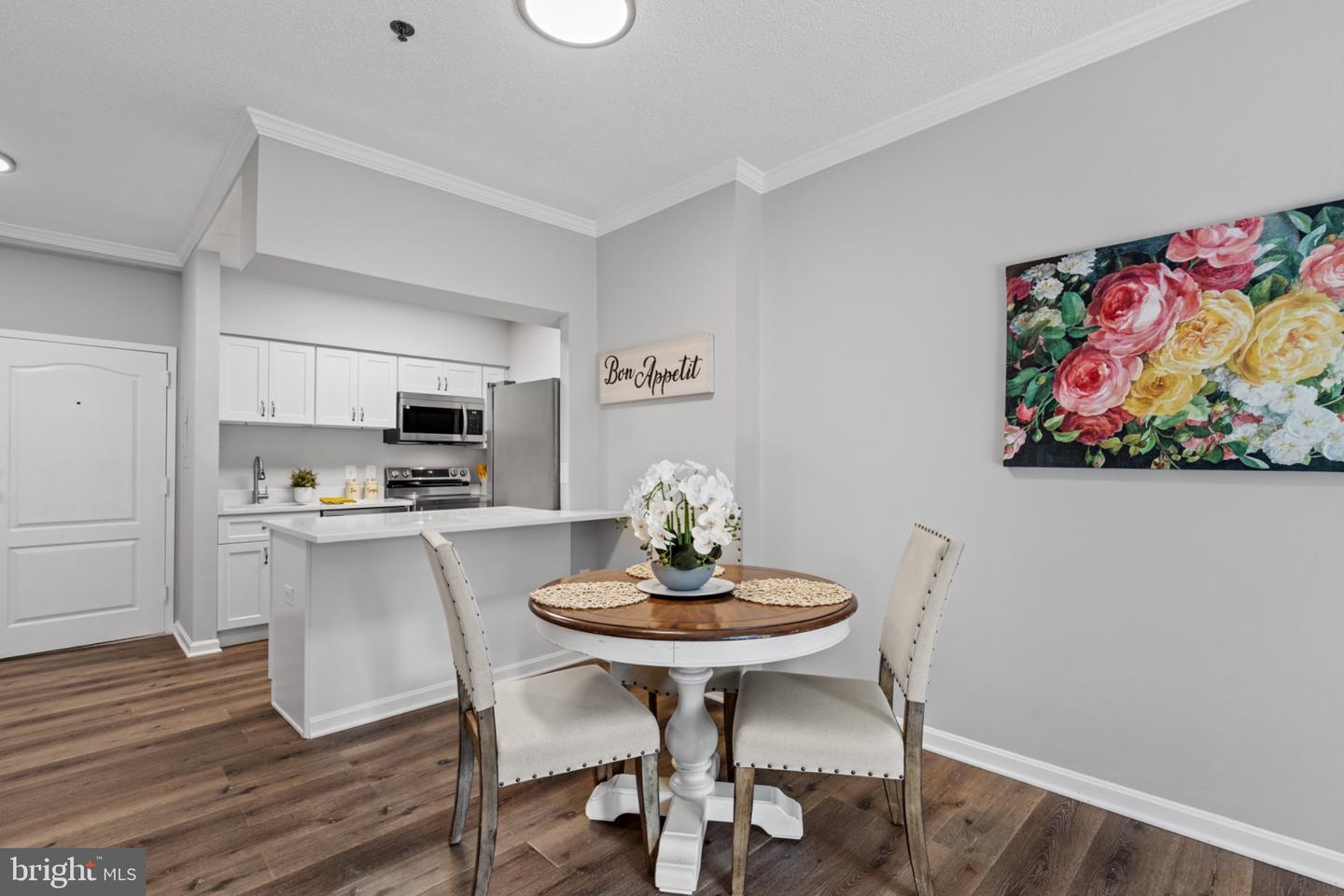 1211 S EADS ST #108, ARLINGTON, Virginia 22202, 1 Bedroom Bedrooms, 2 Rooms Rooms,1 BathroomBathrooms,Residential,For sale,1211 S EADS ST #108,VAAR2061640 MLS # VAAR2061640
