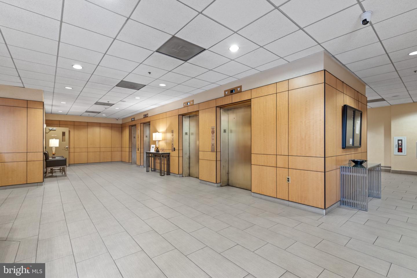 1211 S EADS ST #108, ARLINGTON, Virginia 22202, 1 Bedroom Bedrooms, 2 Rooms Rooms,1 BathroomBathrooms,Residential,For sale,1211 S EADS ST #108,VAAR2061640 MLS # VAAR2061640