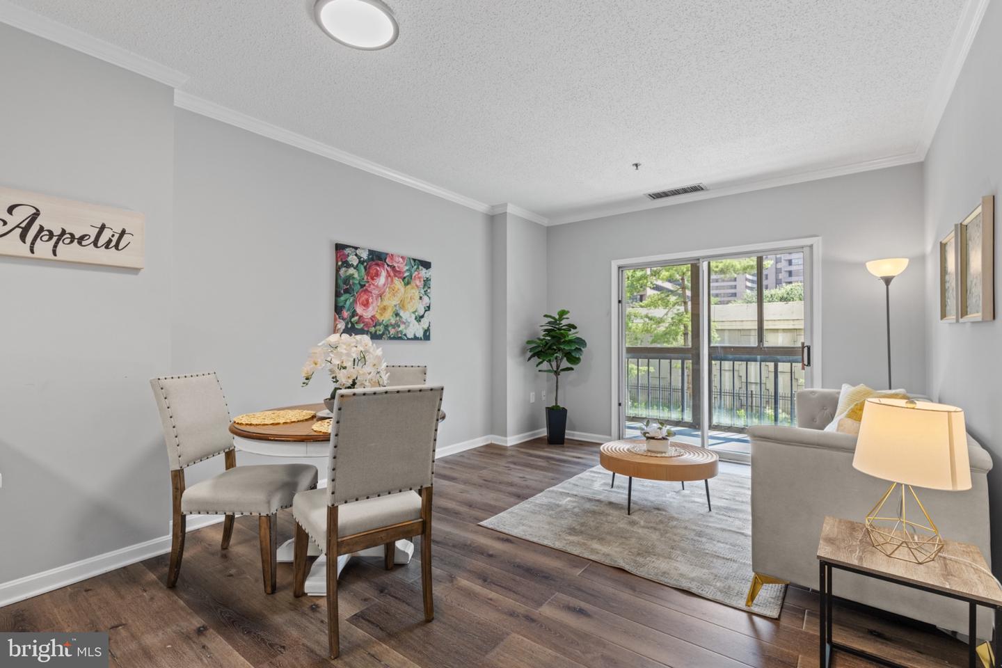 1211 S EADS ST #108, ARLINGTON, Virginia 22202, 1 Bedroom Bedrooms, 2 Rooms Rooms,1 BathroomBathrooms,Residential,For sale,1211 S EADS ST #108,VAAR2061640 MLS # VAAR2061640