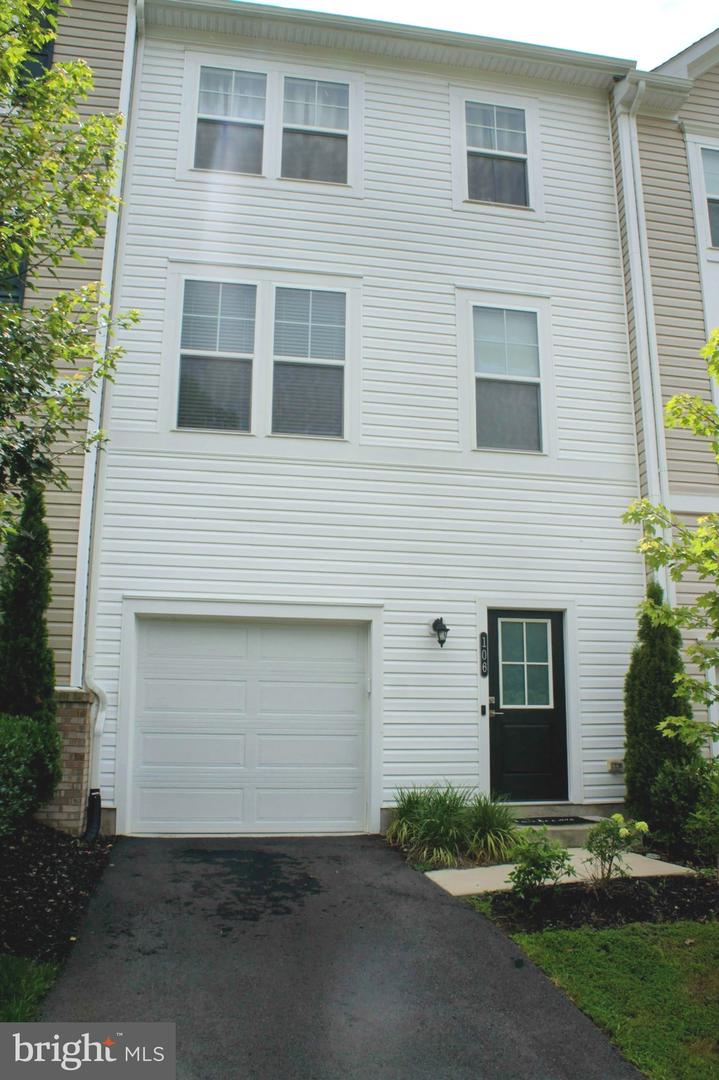 106 HUFF DR, STAFFORD, Virginia 22554, 3 Bedrooms Bedrooms, ,2 BathroomsBathrooms,Residential,For sale,106 HUFF DR,VAST2041420 MLS # VAST2041420