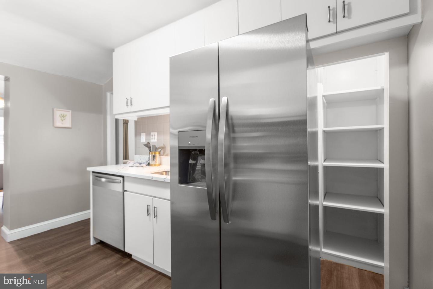 4309 WASHINGTON BLVD, ARLINGTON, Virginia 22201, 3 Bedrooms Bedrooms, 5 Rooms Rooms,2 BathroomsBathrooms,Residential,For sale,4309 WASHINGTON BLVD,VAAR2061888 MLS # VAAR2061888