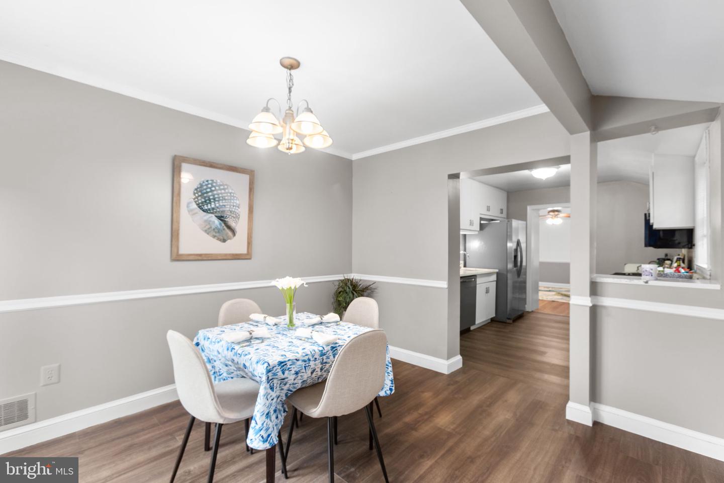 4309 WASHINGTON BLVD, ARLINGTON, Virginia 22201, 3 Bedrooms Bedrooms, 5 Rooms Rooms,2 BathroomsBathrooms,Residential,For sale,4309 WASHINGTON BLVD,VAAR2061888 MLS # VAAR2061888