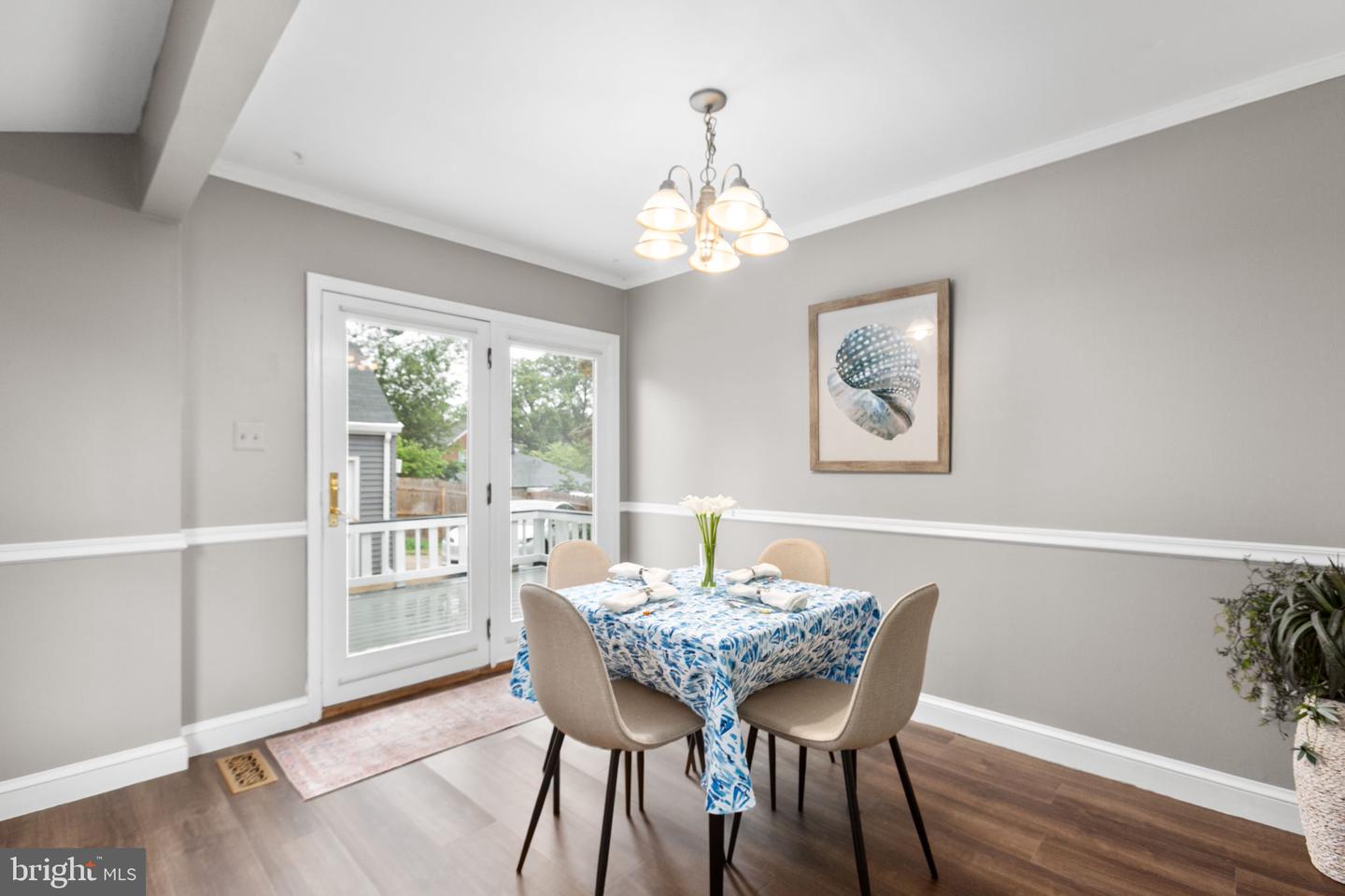 4309 WASHINGTON BLVD, ARLINGTON, Virginia 22201, 3 Bedrooms Bedrooms, 5 Rooms Rooms,2 BathroomsBathrooms,Residential,For sale,4309 WASHINGTON BLVD,VAAR2061888 MLS # VAAR2061888