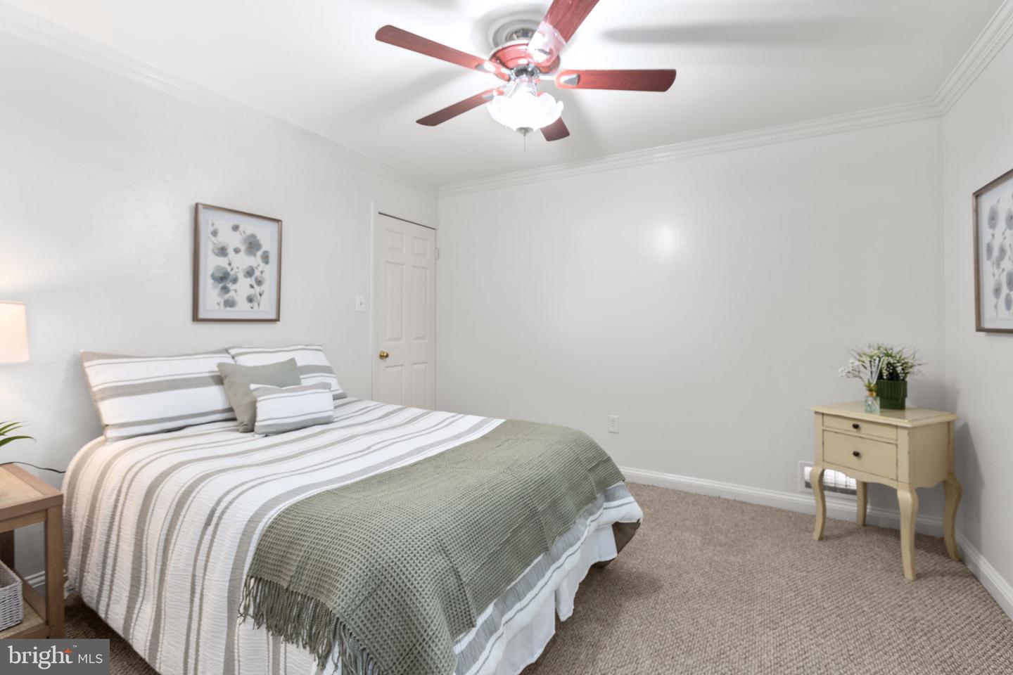 4309 WASHINGTON BLVD, ARLINGTON, Virginia 22201, 3 Bedrooms Bedrooms, 5 Rooms Rooms,2 BathroomsBathrooms,Residential,For sale,4309 WASHINGTON BLVD,VAAR2061888 MLS # VAAR2061888