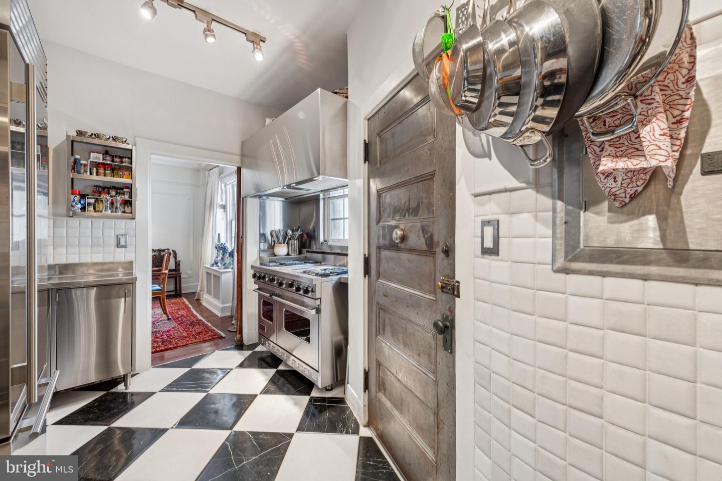 1026 16TH ST NW #801, WASHINGTON, District Of Columbia 20036, 2 Bedrooms Bedrooms, ,2 BathroomsBathrooms,Residential,For sale,1026 16TH ST NW #801,DCDC2213890 MLS # DCDC2213890