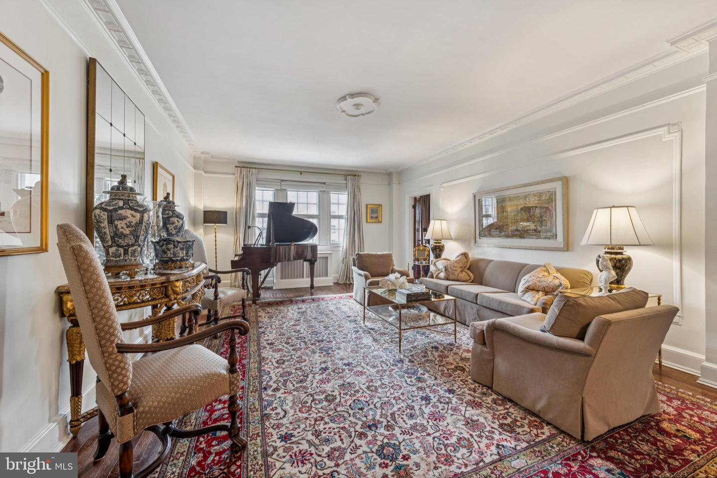 1026 16TH ST NW #801, WASHINGTON, District Of Columbia 20036, 2 Bedrooms Bedrooms, ,2 BathroomsBathrooms,Residential,For sale,1026 16TH ST NW #801,DCDC2213890 MLS # DCDC2213890