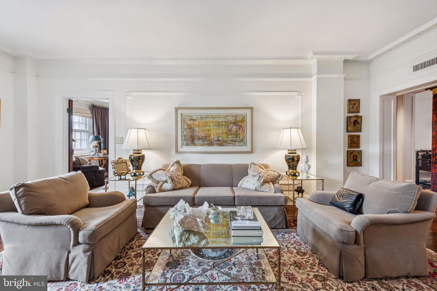 1026 16TH ST NW #801, WASHINGTON, District Of Columbia 20036, 2 Bedrooms Bedrooms, ,2 BathroomsBathrooms,Residential,For sale,1026 16TH ST NW #801,DCDC2213890 MLS # DCDC2213890