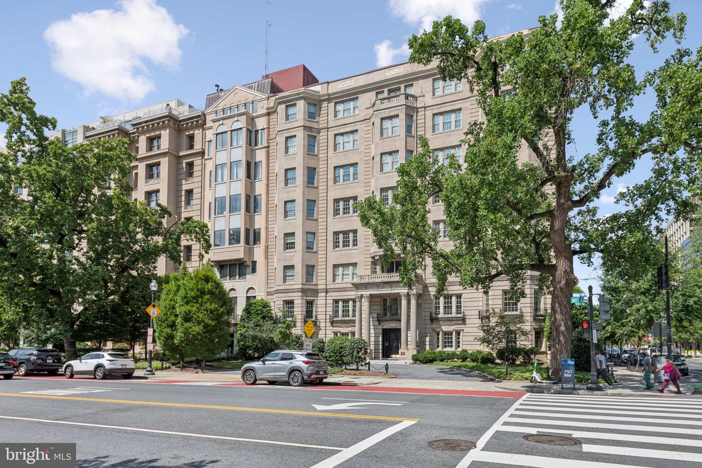 1026 16TH ST NW #801, WASHINGTON, District Of Columbia 20036, 2 Bedrooms Bedrooms, ,2 BathroomsBathrooms,Residential,For sale,1026 16TH ST NW #801,DCDC2213890 MLS # DCDC2213890