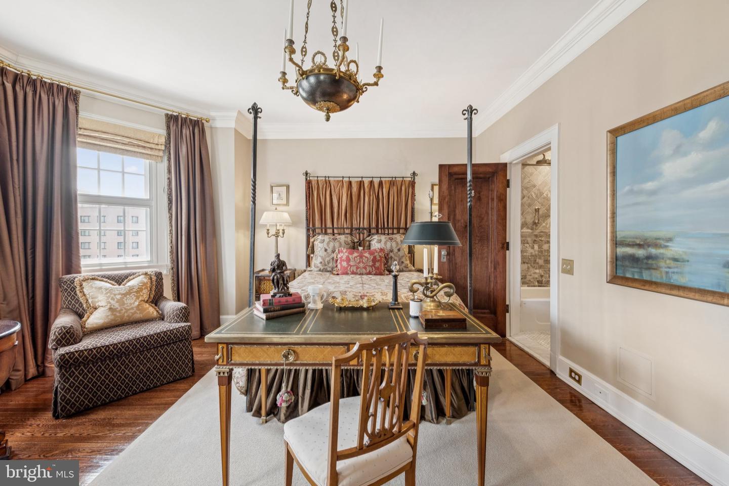 1026 16TH ST NW #801, WASHINGTON, District Of Columbia 20036, 2 Bedrooms Bedrooms, ,2 BathroomsBathrooms,Residential,For sale,1026 16TH ST NW #801,DCDC2213890 MLS # DCDC2213890