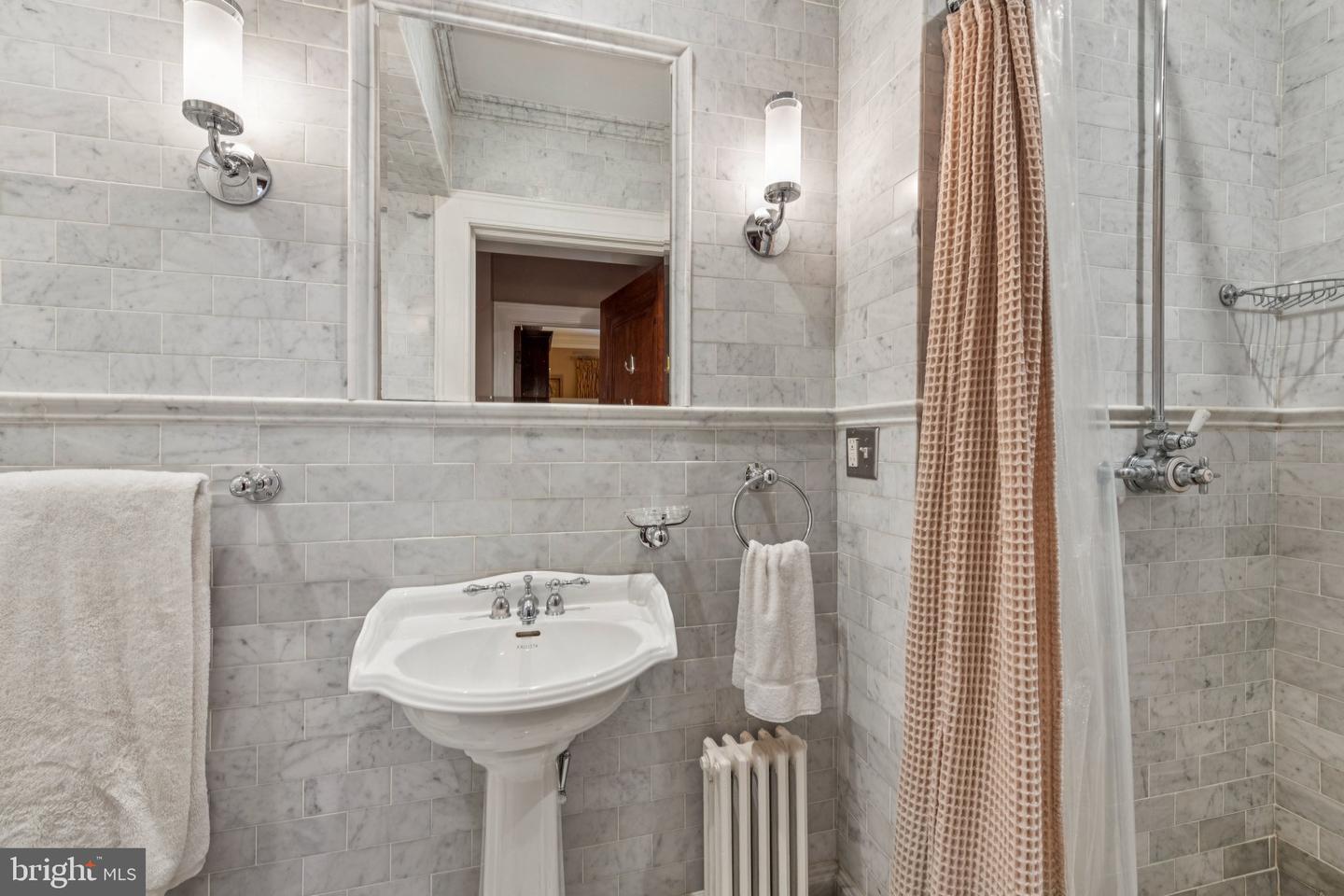 1026 16TH ST NW #801, WASHINGTON, District Of Columbia 20036, 2 Bedrooms Bedrooms, ,2 BathroomsBathrooms,Residential,For sale,1026 16TH ST NW #801,DCDC2213890 MLS # DCDC2213890