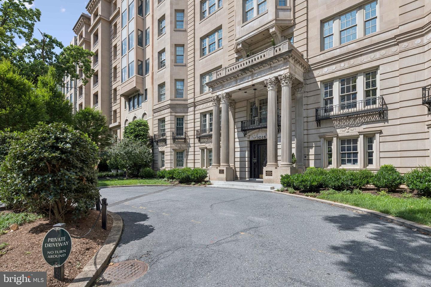 1026 16TH ST NW #801, WASHINGTON, District Of Columbia 20036, 2 Bedrooms Bedrooms, ,2 BathroomsBathrooms,Residential,For sale,1026 16TH ST NW #801,DCDC2213890 MLS # DCDC2213890