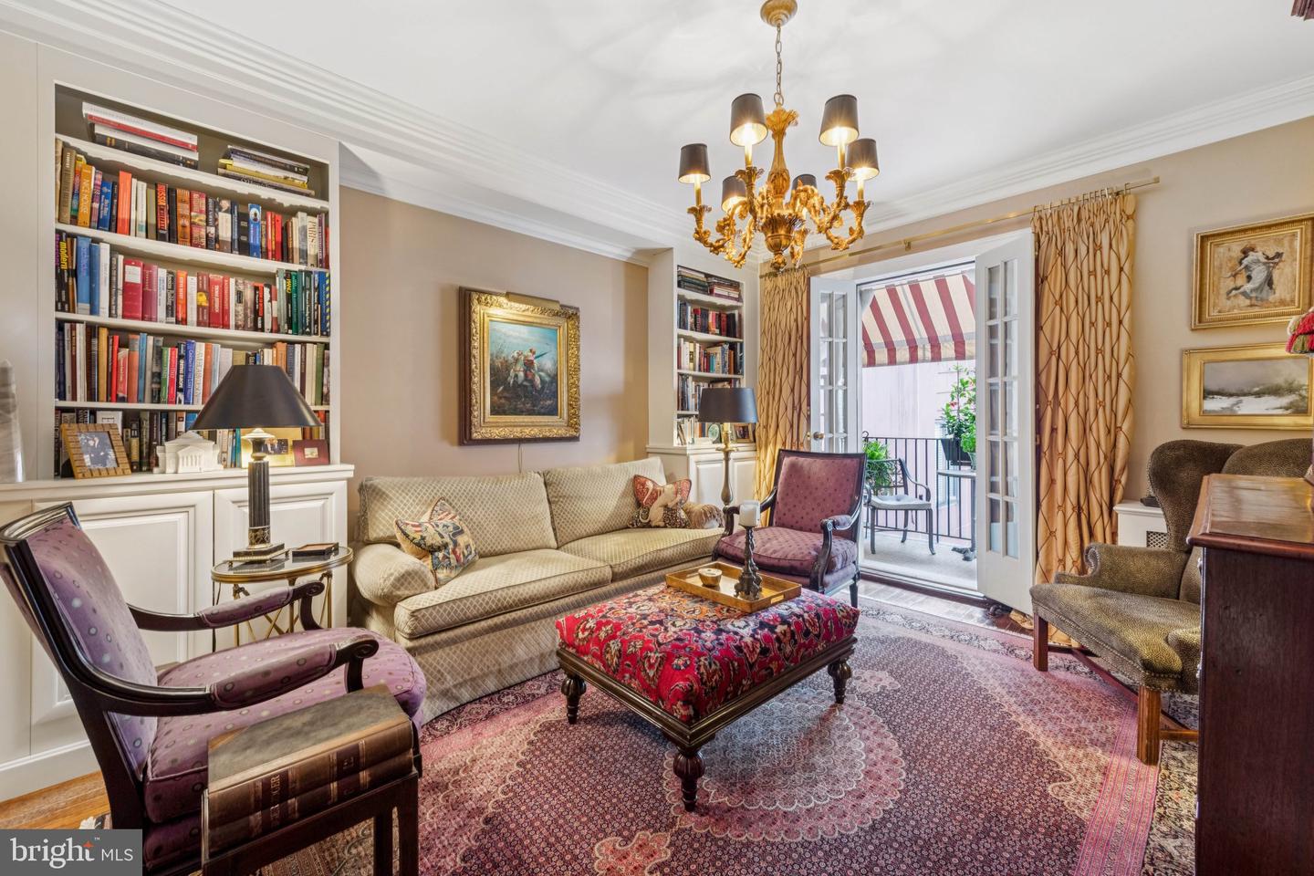1026 16TH ST NW #801, WASHINGTON, District Of Columbia 20036, 2 Bedrooms Bedrooms, ,2 BathroomsBathrooms,Residential,For sale,1026 16TH ST NW #801,DCDC2213890 MLS # DCDC2213890
