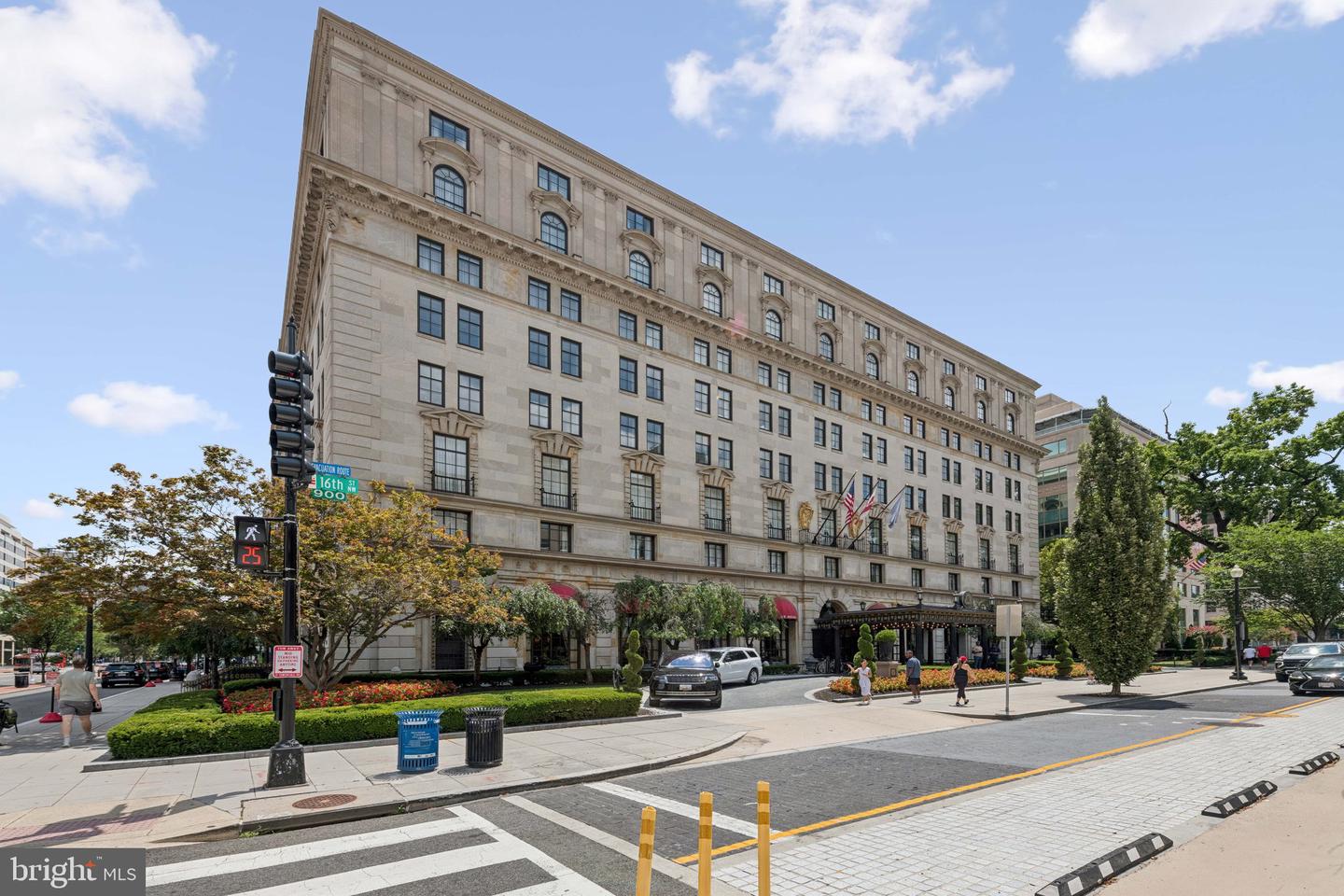 1026 16TH ST NW #801, WASHINGTON, District Of Columbia 20036, 2 Bedrooms Bedrooms, ,2 BathroomsBathrooms,Residential,For sale,1026 16TH ST NW #801,DCDC2213890 MLS # DCDC2213890