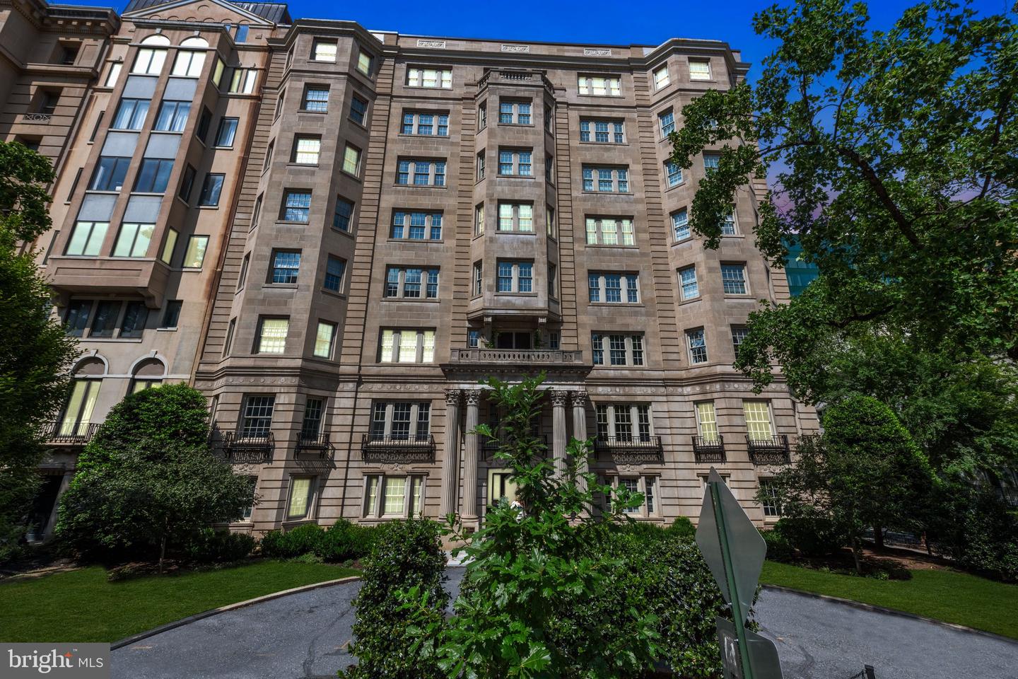 1026 16TH ST NW #801, WASHINGTON, District Of Columbia 20036, 2 Bedrooms Bedrooms, ,2 BathroomsBathrooms,Residential,For sale,1026 16TH ST NW #801,DCDC2213890 MLS # DCDC2213890
