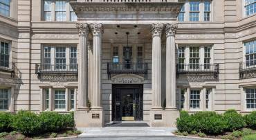 1026 16TH ST NW #801, WASHINGTON, District Of Columbia 20036, 2 Bedrooms Bedrooms, ,2 BathroomsBathrooms,Residential,For sale,1026 16TH ST NW #801,DCDC2213890 MLS # DCDC2213890