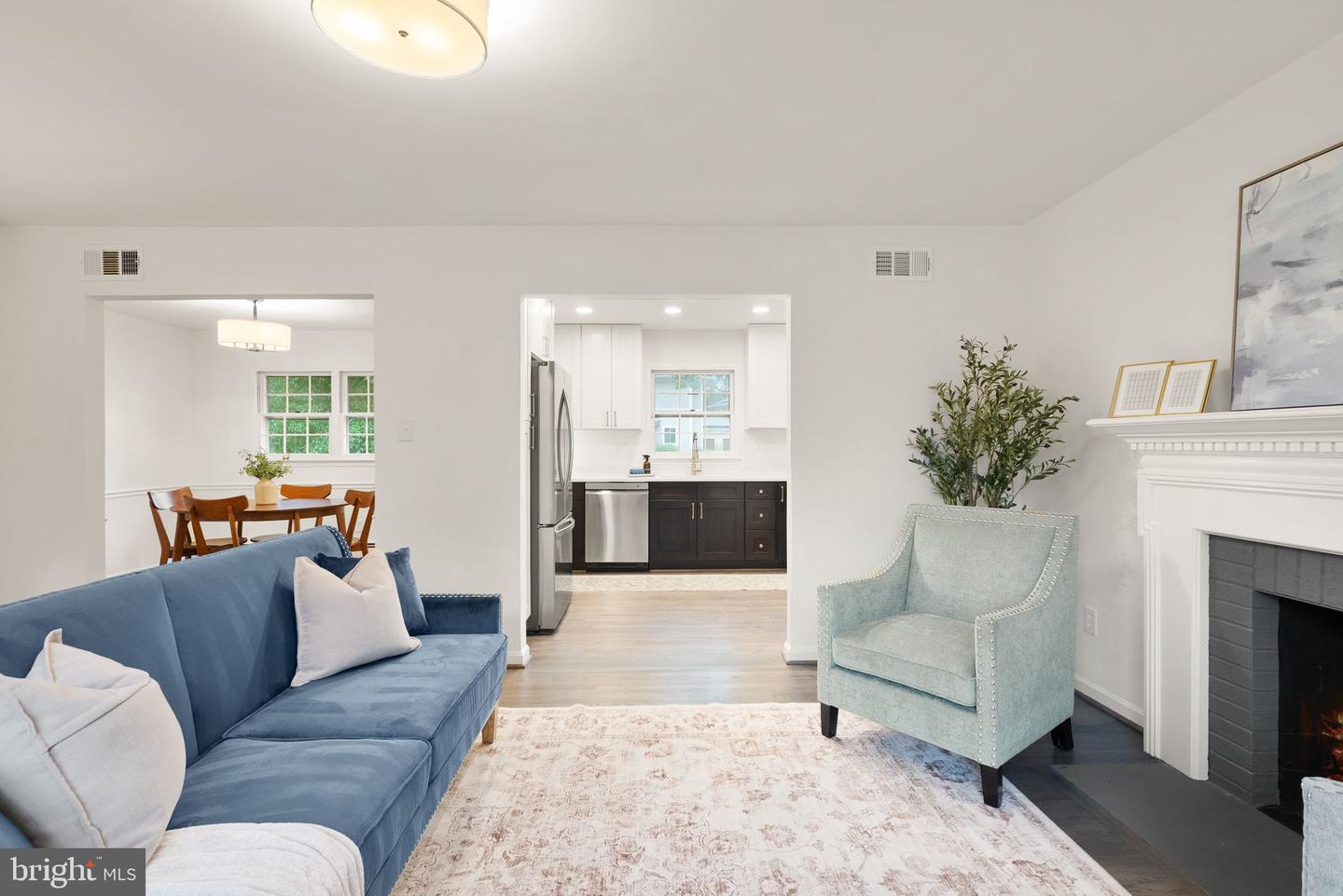 5632 MAXINE CT, ALEXANDRIA, Virginia 22310, 3 Bedrooms Bedrooms, ,2 BathroomsBathrooms,Residential,For sale,5632 MAXINE CT,VAFX2259666 MLS # VAFX2259666