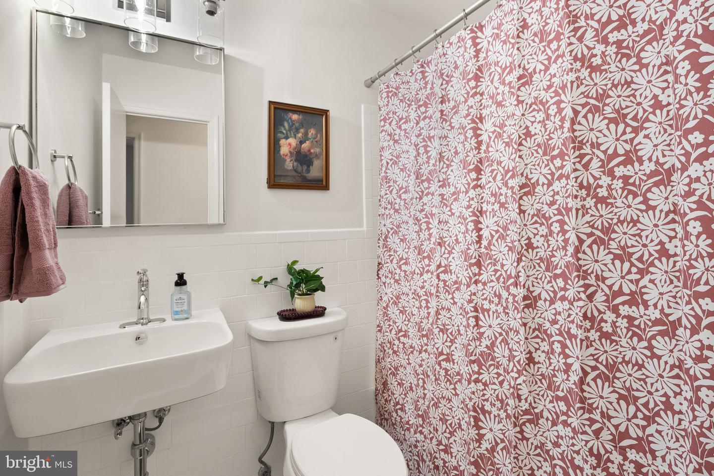 5632 MAXINE CT, ALEXANDRIA, Virginia 22310, 3 Bedrooms Bedrooms, ,2 BathroomsBathrooms,Residential,For sale,5632 MAXINE CT,VAFX2259666 MLS # VAFX2259666