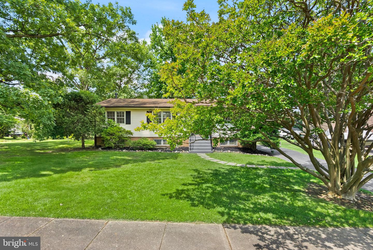 5632 MAXINE CT, ALEXANDRIA, Virginia 22310, 3 Bedrooms Bedrooms, ,2 BathroomsBathrooms,Residential,For sale,5632 MAXINE CT,VAFX2259666 MLS # VAFX2259666