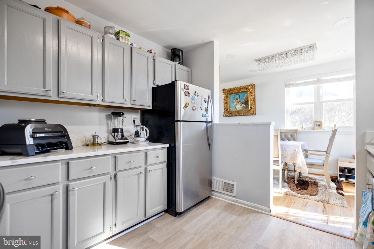 7011 MURRAY LN, ANNANDALE, Virginia 22003, 3 Bedrooms Bedrooms, ,2 BathroomsBathrooms,Residential,For sale,7011 MURRAY LN,VAFX2259688 MLS # VAFX2259688