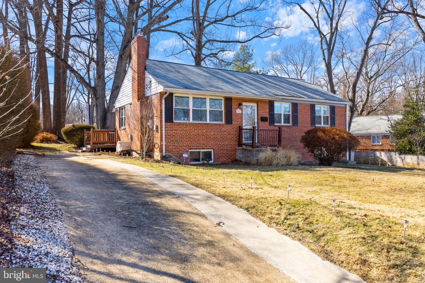 7011 MURRAY LN, ANNANDALE, Virginia 22003, 3 Bedrooms Bedrooms, ,2 BathroomsBathrooms,Residential,For sale,7011 MURRAY LN,VAFX2259688 MLS # VAFX2259688
