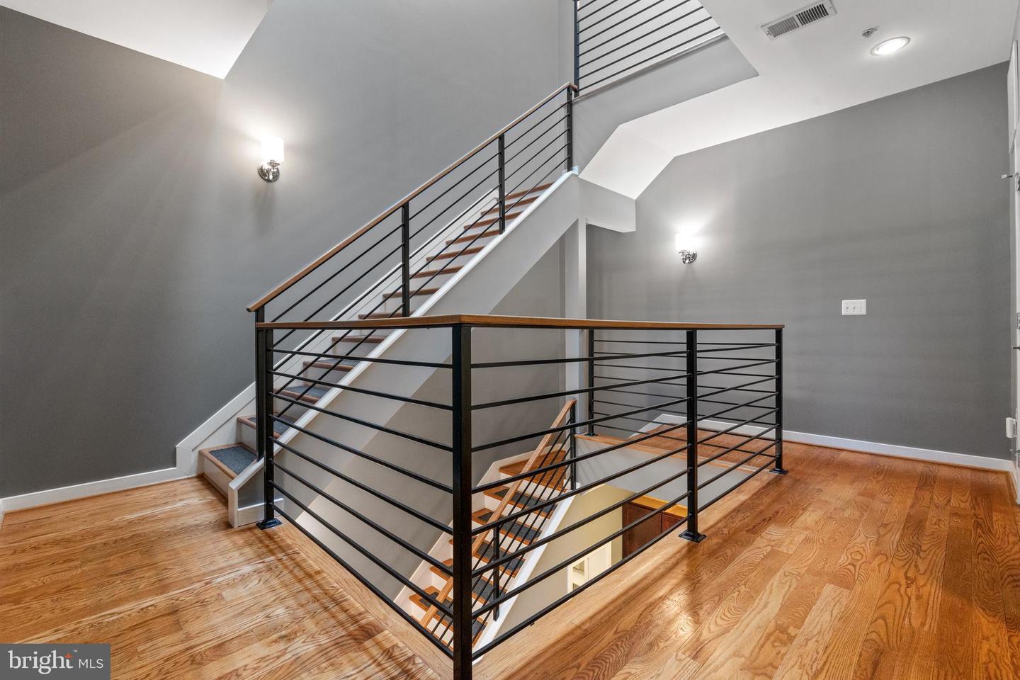 1423 1ST ST NW #B, WASHINGTON, District Of Columbia 20001, 3 Bedrooms Bedrooms, ,2 BathroomsBathrooms,Residential,For sale,1423 1ST ST NW #B,DCDC2213970 MLS # DCDC2213970