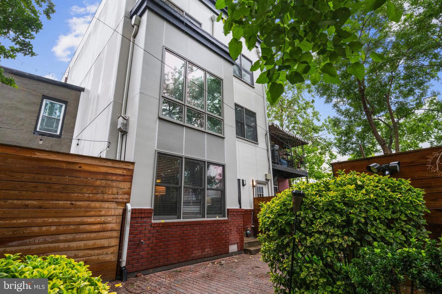 1423 1ST ST NW #B, WASHINGTON, District Of Columbia 20001, 3 Bedrooms Bedrooms, ,2 BathroomsBathrooms,Residential,For sale,1423 1ST ST NW #B,DCDC2213970 MLS # DCDC2213970