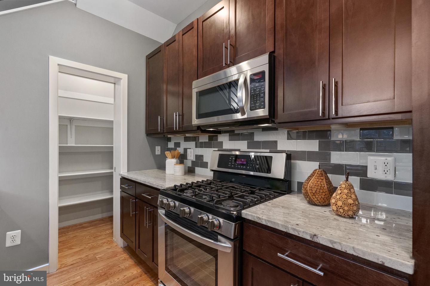 1423 1ST ST NW #B, WASHINGTON, District Of Columbia 20001, 3 Bedrooms Bedrooms, ,2 BathroomsBathrooms,Residential,For sale,1423 1ST ST NW #B,DCDC2213970 MLS # DCDC2213970