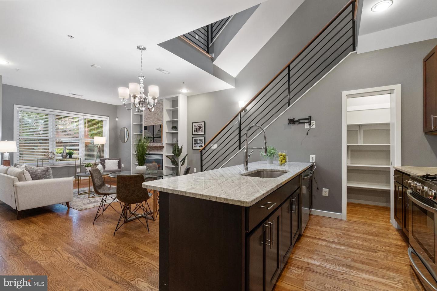 1423 1ST ST NW #B, WASHINGTON, District Of Columbia 20001, 3 Bedrooms Bedrooms, ,2 BathroomsBathrooms,Residential,For sale,1423 1ST ST NW #B,DCDC2213970 MLS # DCDC2213970
