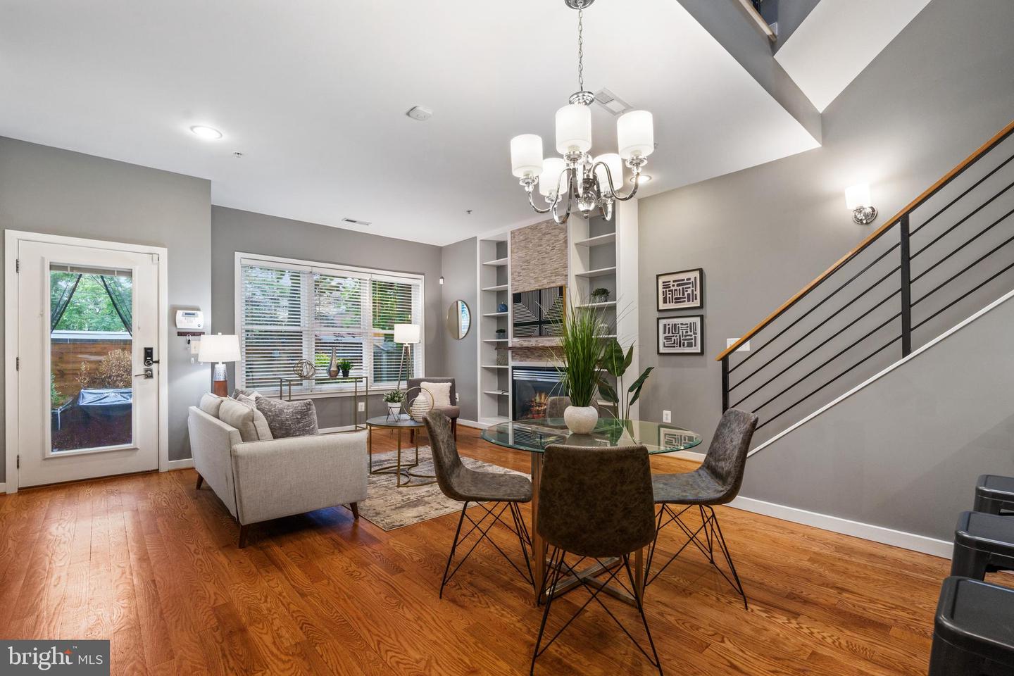 1423 1ST ST NW #B, WASHINGTON, District Of Columbia 20001, 3 Bedrooms Bedrooms, ,2 BathroomsBathrooms,Residential,For sale,1423 1ST ST NW #B,DCDC2213970 MLS # DCDC2213970