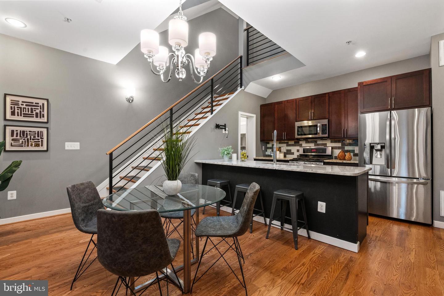 1423 1ST ST NW #B, WASHINGTON, District Of Columbia 20001, 3 Bedrooms Bedrooms, ,2 BathroomsBathrooms,Residential,For sale,1423 1ST ST NW #B,DCDC2213970 MLS # DCDC2213970