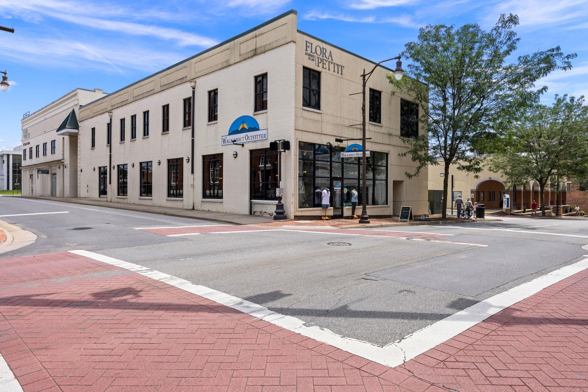 90 NORTH MAIN ST, HARRISONBURG, Virginia 22802, ,Commercial,90 NORTH MAIN ST,667527 MLS # 667527