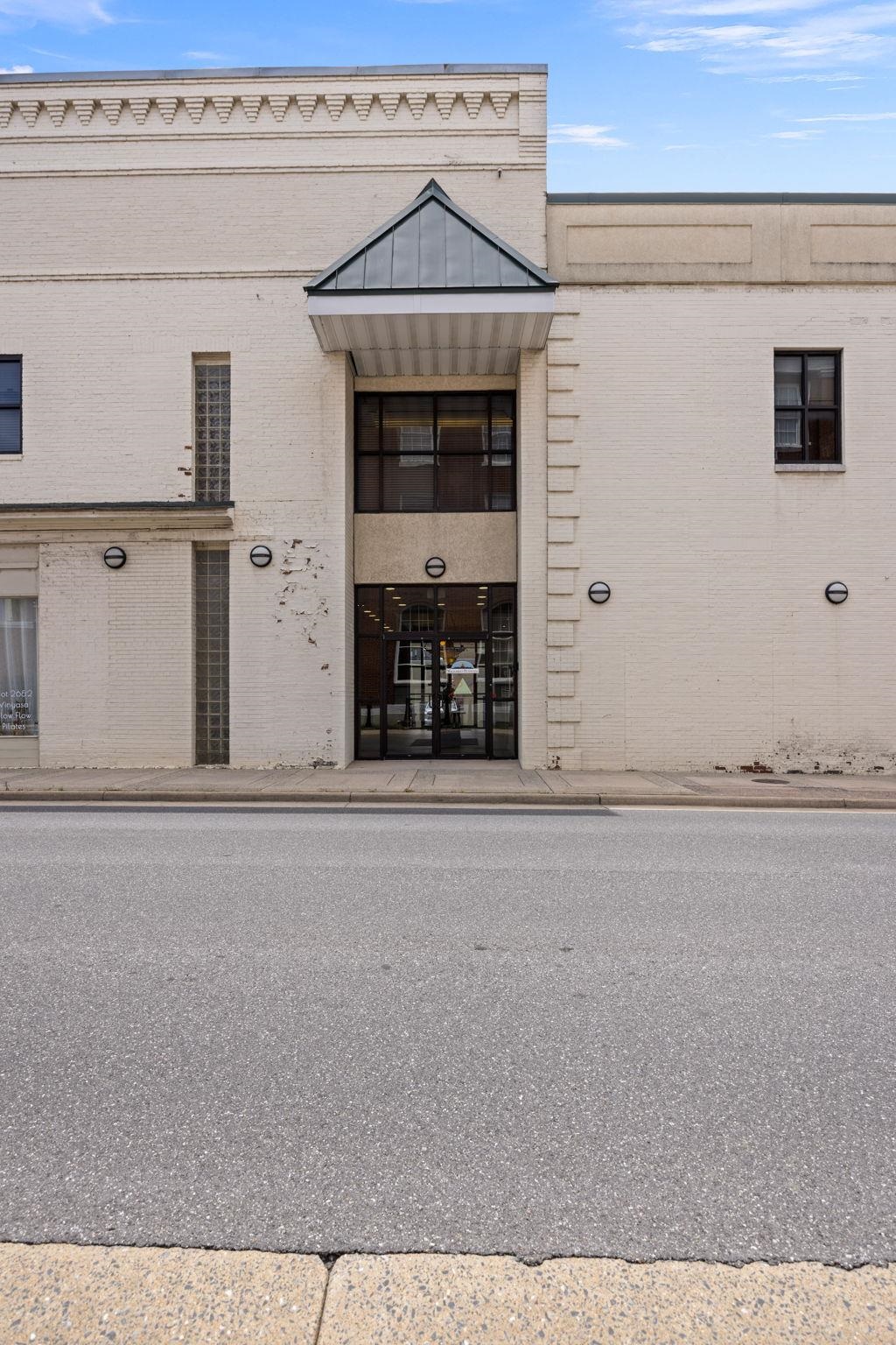 90 NORTH MAIN ST, HARRISONBURG, Virginia 22802, ,Commercial,90 NORTH MAIN ST,667527 MLS # 667527