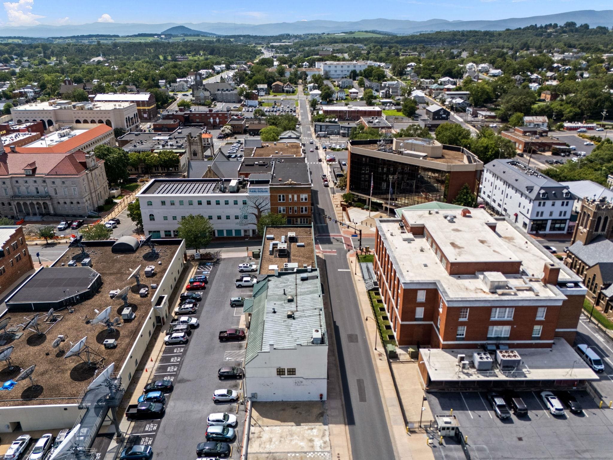 90 NORTH MAIN ST, HARRISONBURG, Virginia 22802, ,Commercial,90 NORTH MAIN ST,667527 MLS # 667527