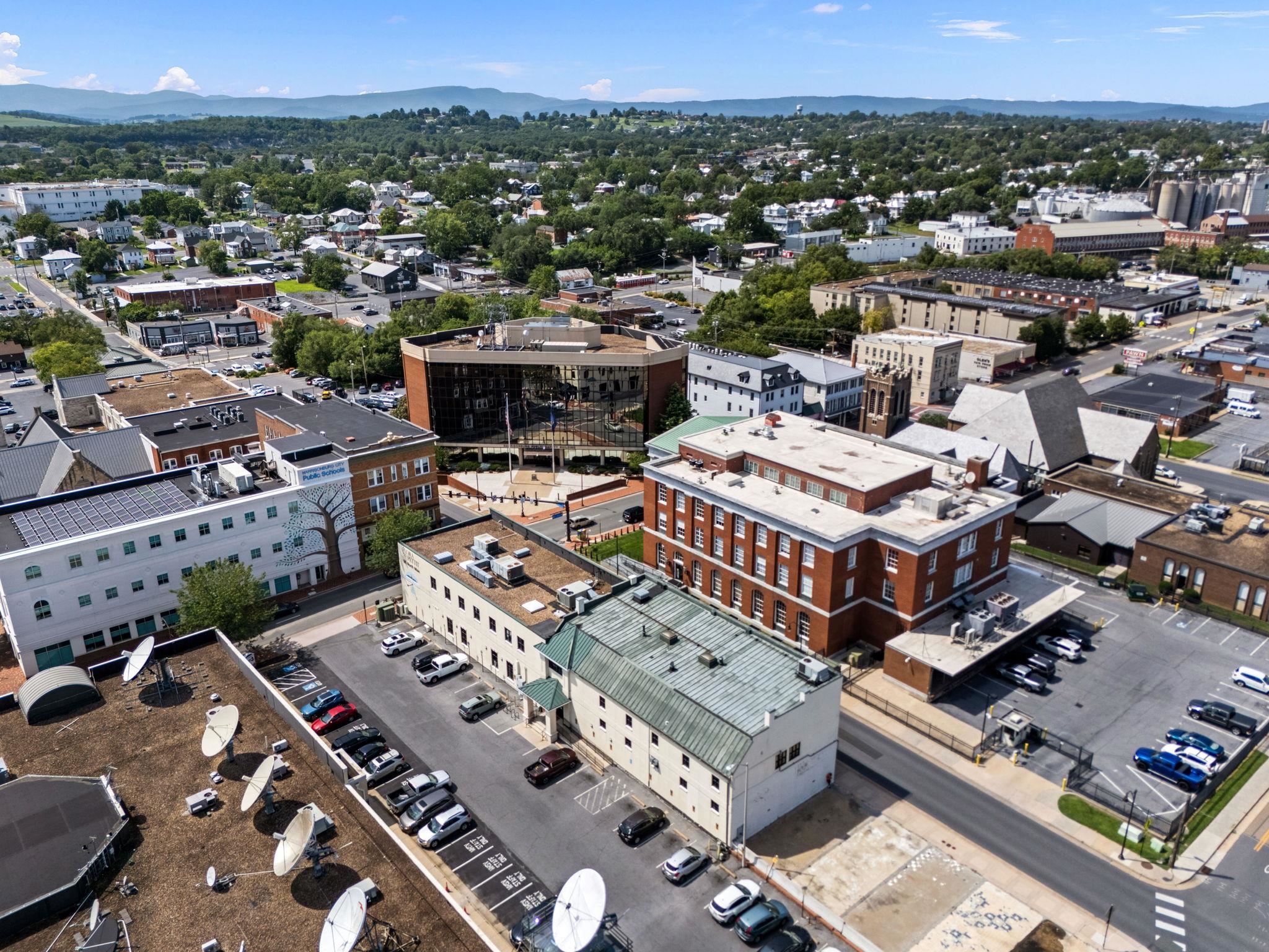 90 NORTH MAIN ST, HARRISONBURG, Virginia 22802, ,Commercial,90 NORTH MAIN ST,667527 MLS # 667527
