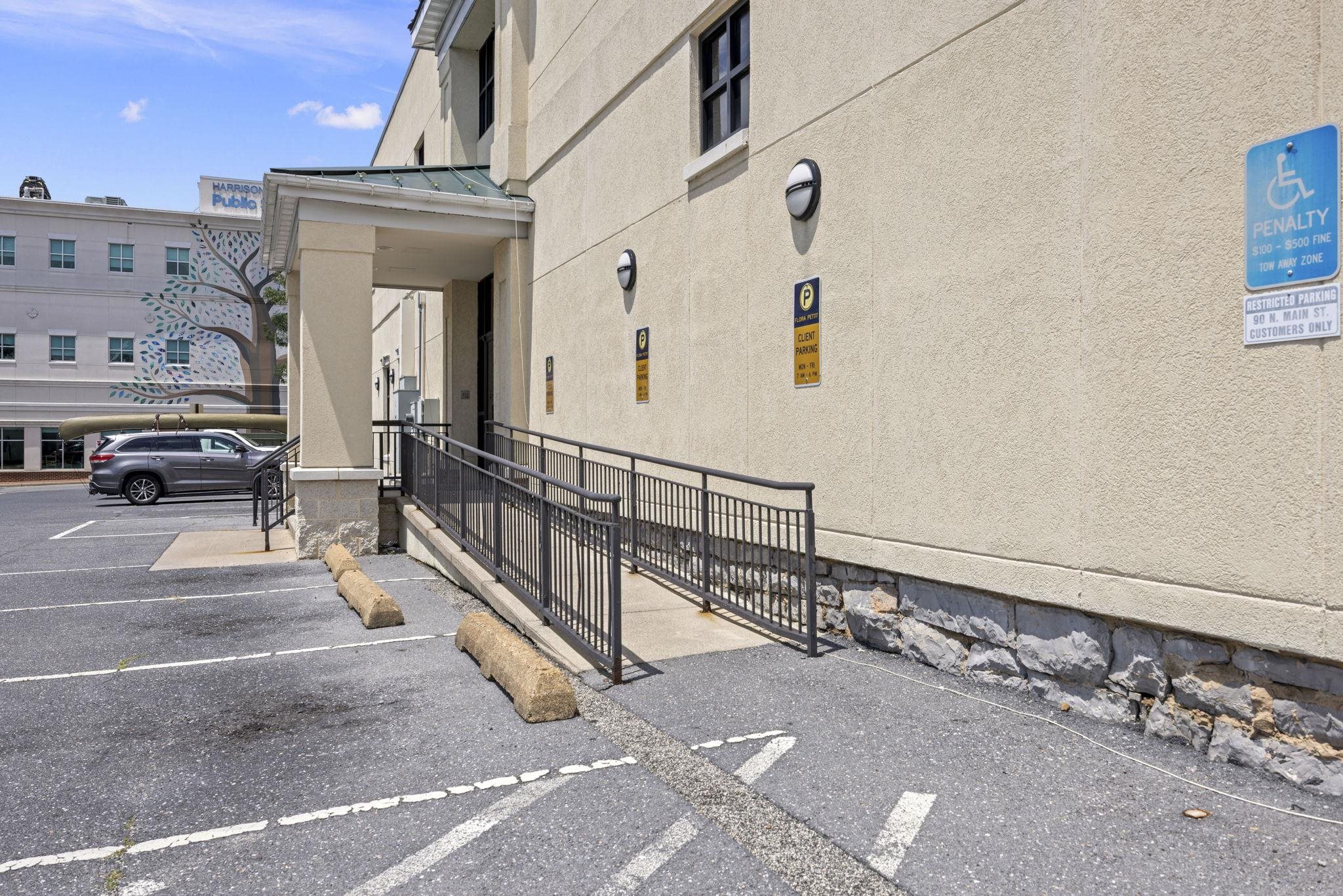 90 NORTH MAIN ST, HARRISONBURG, Virginia 22802, ,Commercial,90 NORTH MAIN ST,667527 MLS # 667527