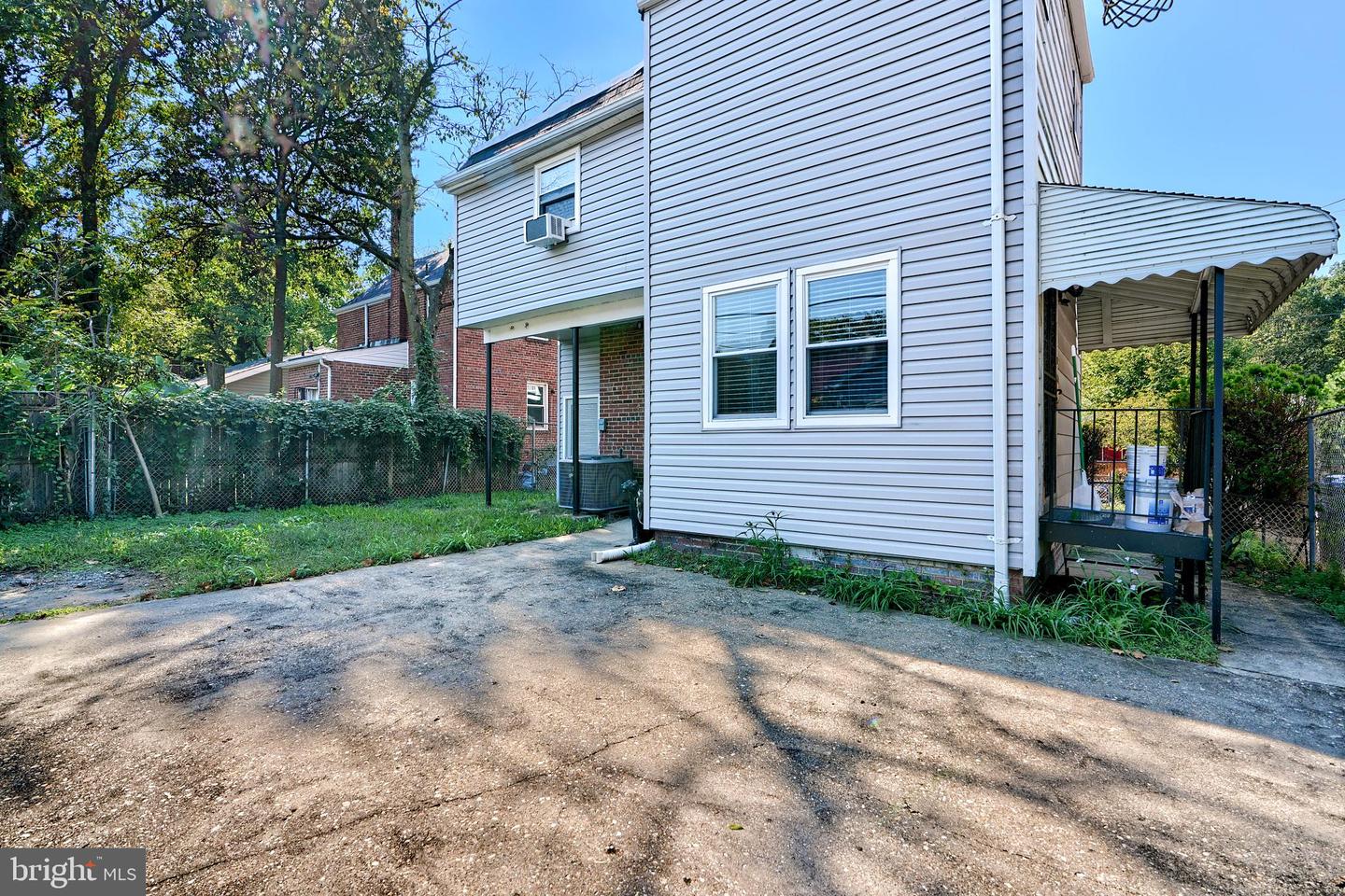 716 CROISSANT PL SE, WASHINGTON, District Of Columbia 20019, 3 Bedrooms Bedrooms, ,2 BathroomsBathrooms,Residential,For sale,716 CROISSANT PL SE,DCDC2191866 MLS # DCDC2191866