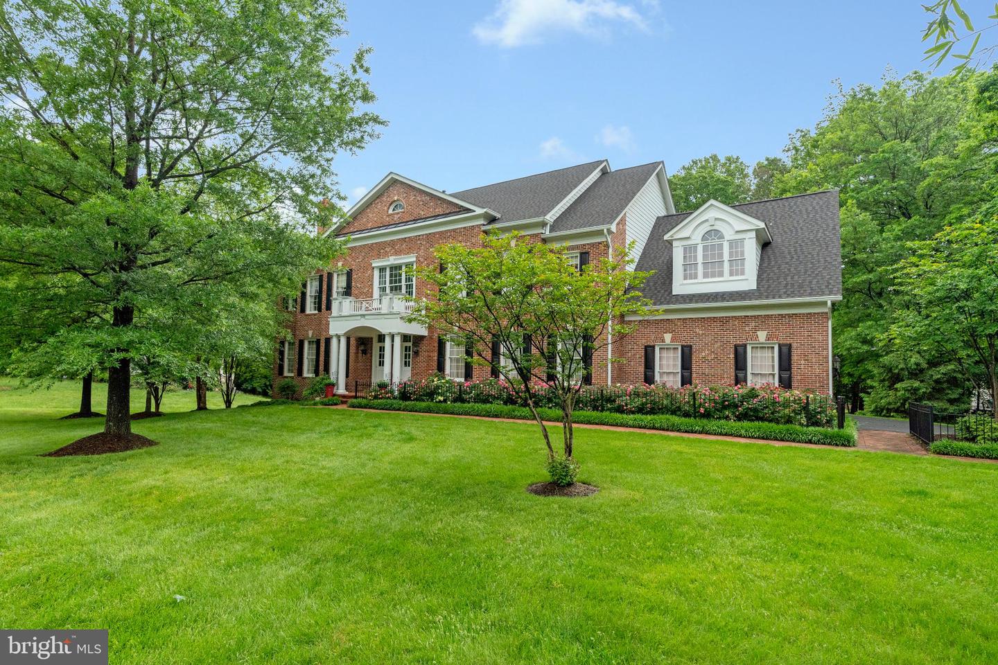 1631 IRVIN ST, VIENNA, Virginia 22182, 6 Bedrooms Bedrooms, 14 Rooms Rooms,7 BathroomsBathrooms,Residential,For sale,1631 IRVIN ST,VAFX2229802 MLS # VAFX2229802