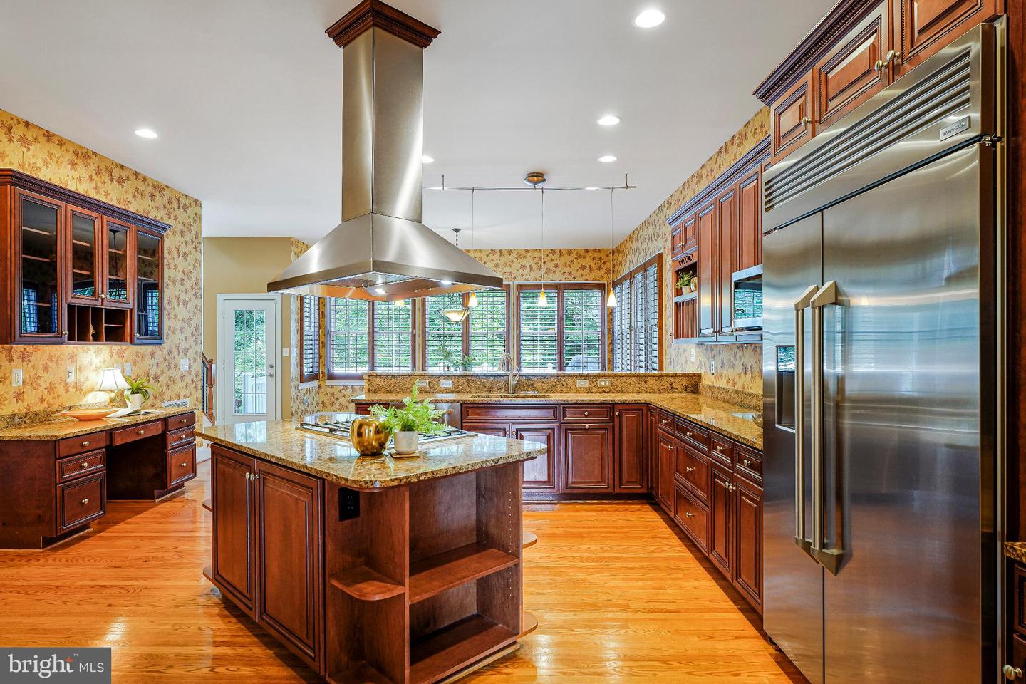 1631 IRVIN ST, VIENNA, Virginia 22182, 6 Bedrooms Bedrooms, 14 Rooms Rooms,7 BathroomsBathrooms,Residential,For sale,1631 IRVIN ST,VAFX2229802 MLS # VAFX2229802