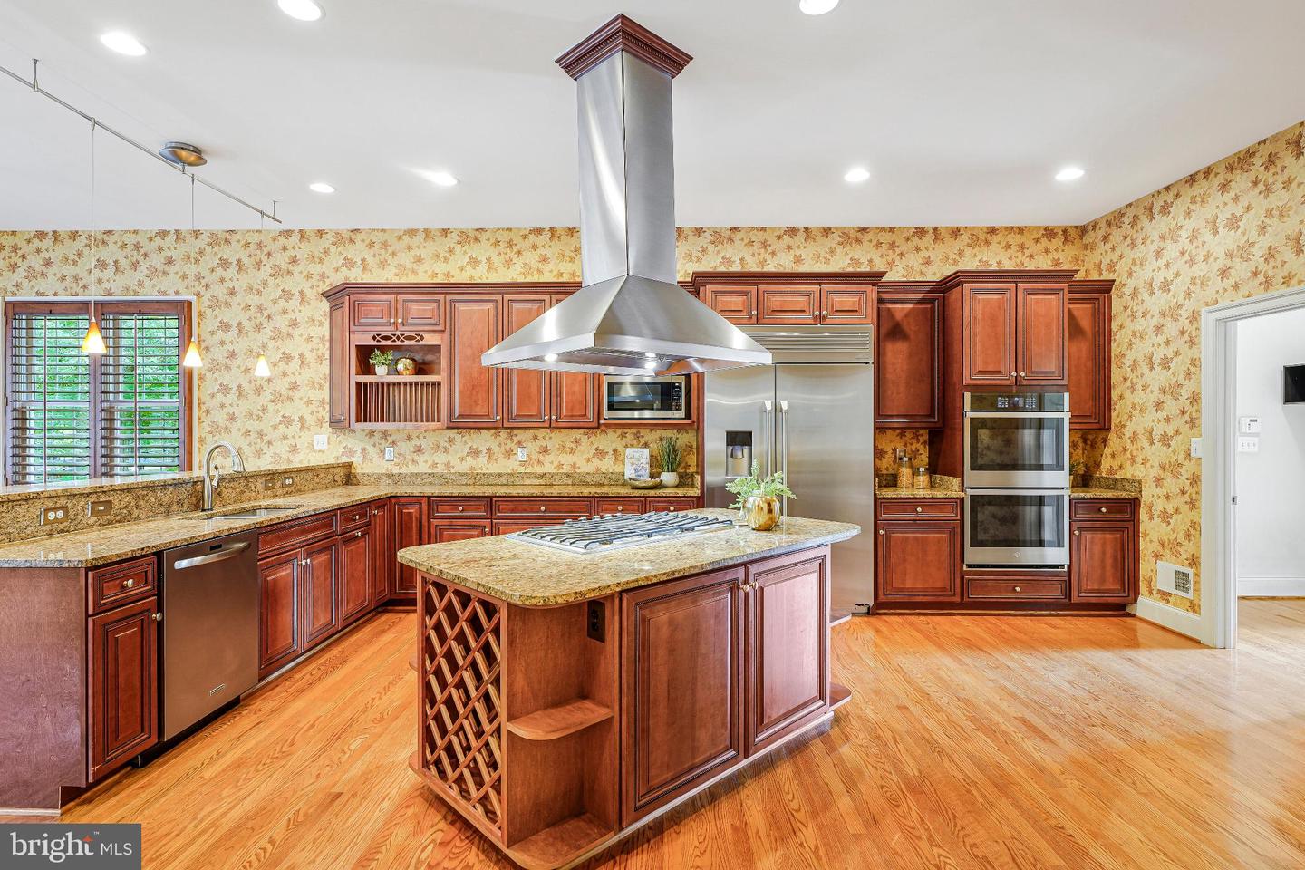 1631 IRVIN ST, VIENNA, Virginia 22182, 6 Bedrooms Bedrooms, 14 Rooms Rooms,7 BathroomsBathrooms,Residential,For sale,1631 IRVIN ST,VAFX2229802 MLS # VAFX2229802