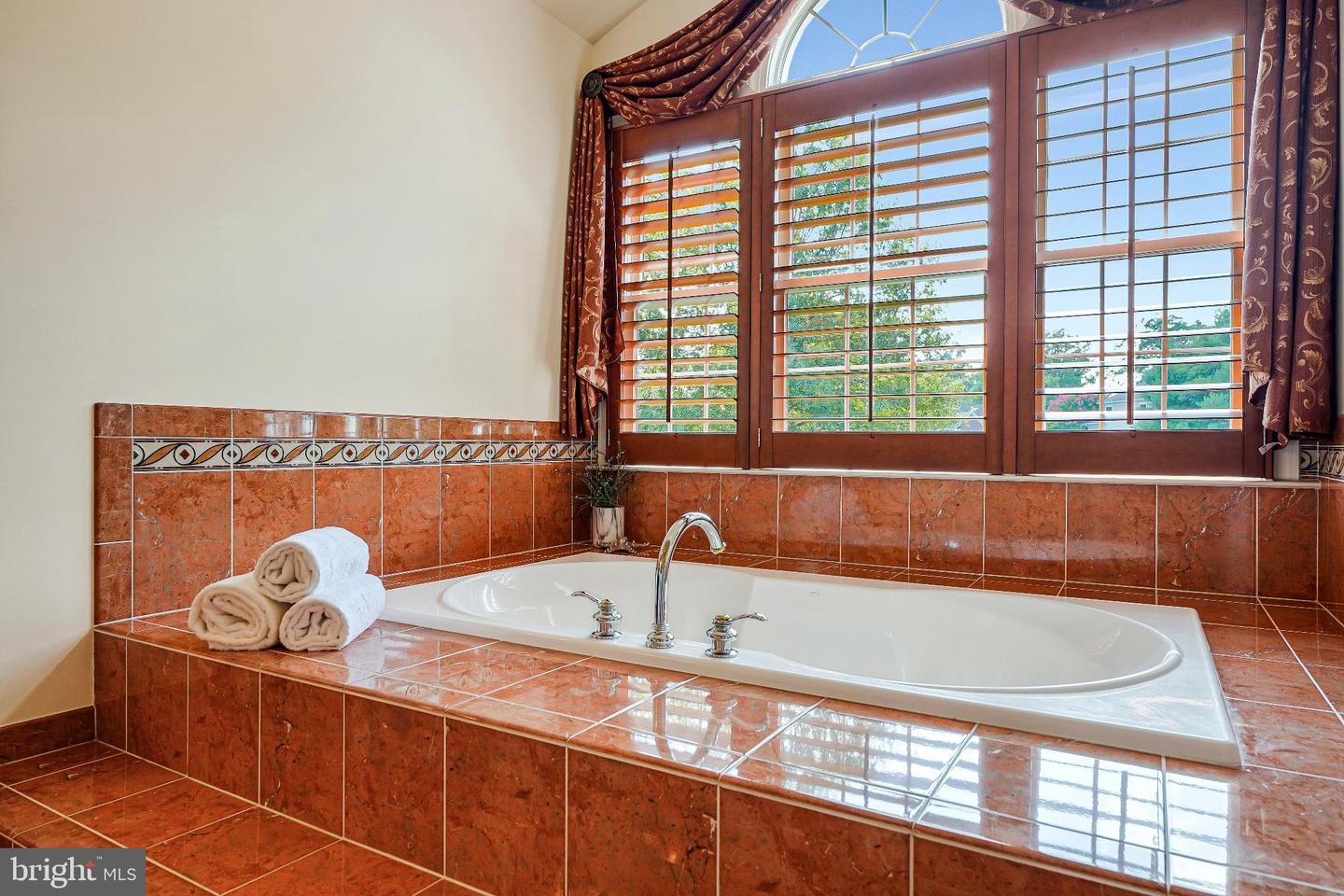 1631 IRVIN ST, VIENNA, Virginia 22182, 6 Bedrooms Bedrooms, 14 Rooms Rooms,7 BathroomsBathrooms,Residential,For sale,1631 IRVIN ST,VAFX2229802 MLS # VAFX2229802