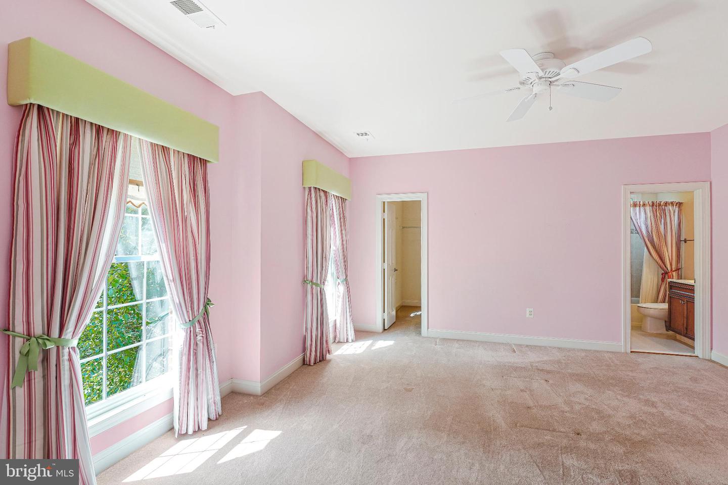 1631 IRVIN ST, VIENNA, Virginia 22182, 6 Bedrooms Bedrooms, 14 Rooms Rooms,7 BathroomsBathrooms,Residential,For sale,1631 IRVIN ST,VAFX2229802 MLS # VAFX2229802