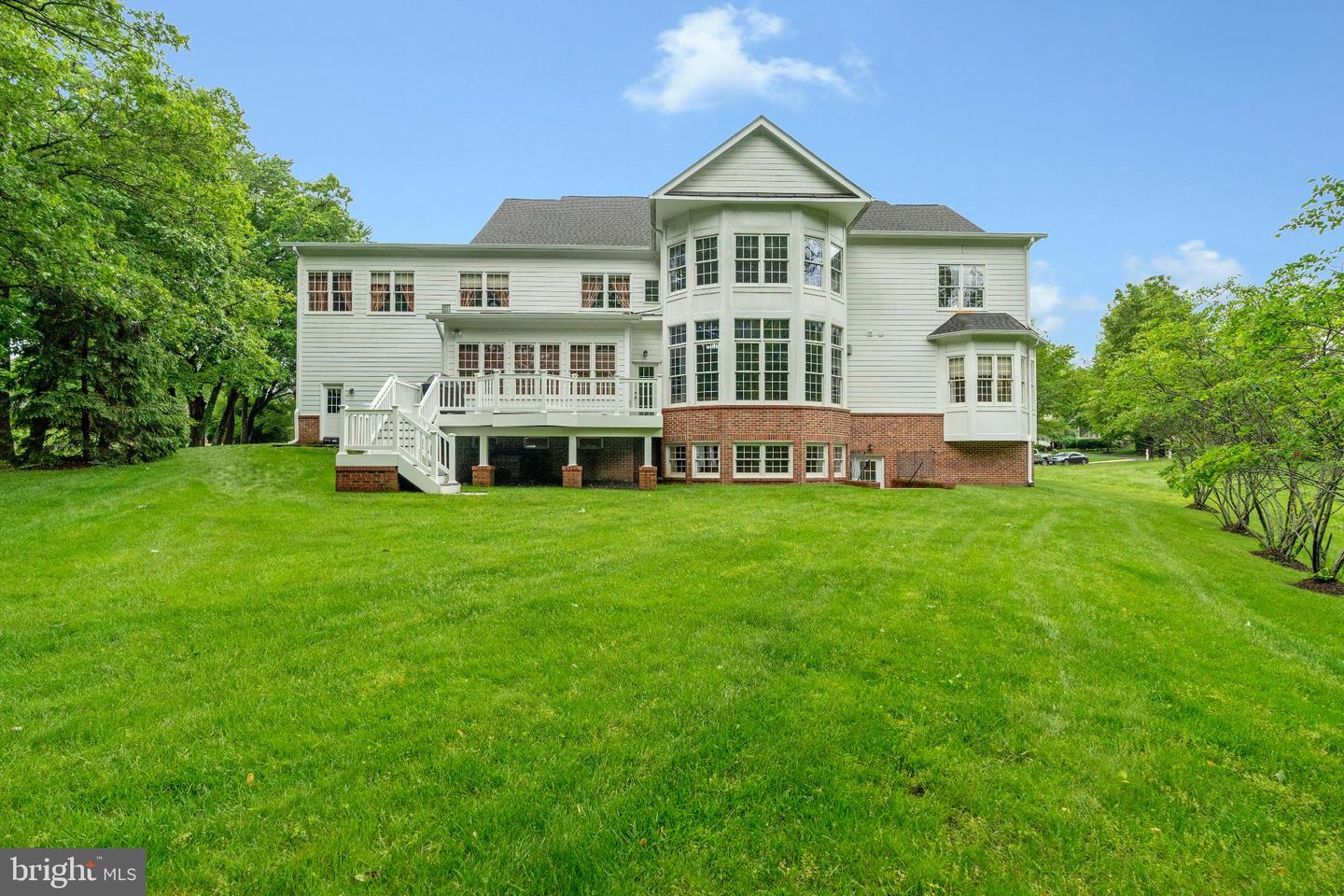 1631 IRVIN ST, VIENNA, Virginia 22182, 6 Bedrooms Bedrooms, 14 Rooms Rooms,7 BathroomsBathrooms,Residential,For sale,1631 IRVIN ST,VAFX2229802 MLS # VAFX2229802