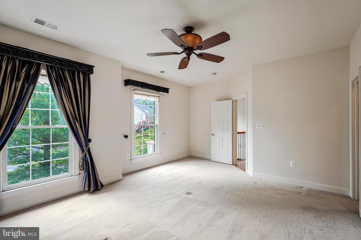 1631 IRVIN ST, VIENNA, Virginia 22182, 6 Bedrooms Bedrooms, 14 Rooms Rooms,7 BathroomsBathrooms,Residential,For sale,1631 IRVIN ST,VAFX2229802 MLS # VAFX2229802
