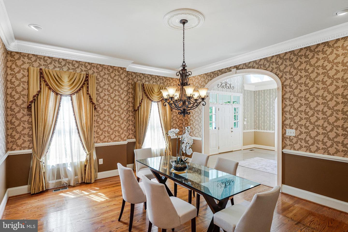 1631 IRVIN ST, VIENNA, Virginia 22182, 6 Bedrooms Bedrooms, 14 Rooms Rooms,7 BathroomsBathrooms,Residential,For sale,1631 IRVIN ST,VAFX2229802 MLS # VAFX2229802