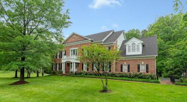 1631 IRVIN ST, VIENNA, Virginia 22182, 6 Bedrooms Bedrooms, 14 Rooms Rooms,7 BathroomsBathrooms,Residential,For sale,1631 IRVIN ST,VAFX2229802 MLS # VAFX2229802