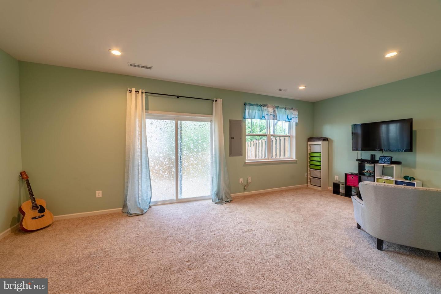 28 LAMPLIGHTER LN, STAFFORD, Virginia 22554, 3 Bedrooms Bedrooms, ,2 BathroomsBathrooms,Residential,For sale,28 LAMPLIGHTER LN,VAST2038666 MLS # VAST2038666