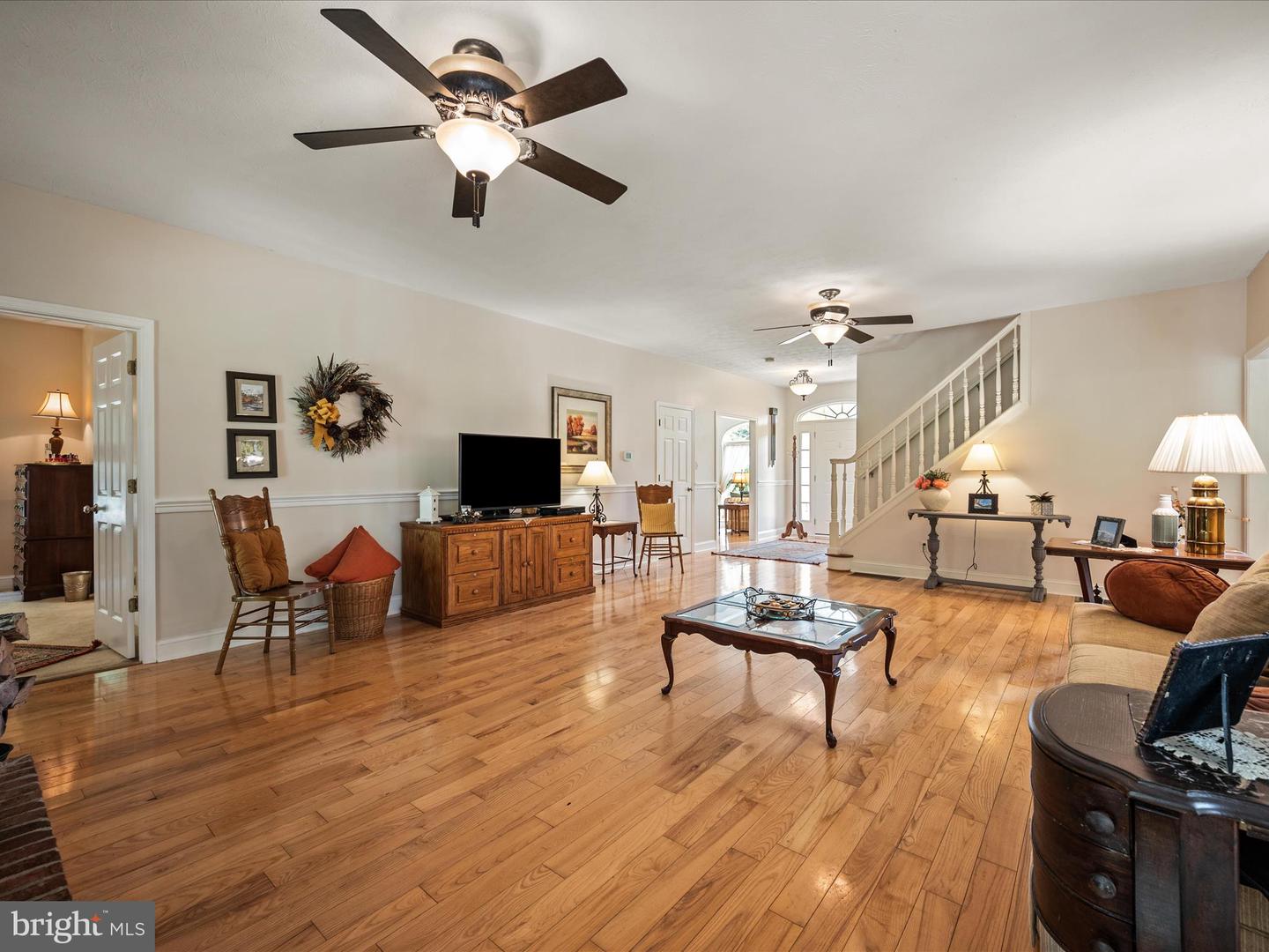 160 SYLVAN SPRINGS DR, CLEAR BROOK, Virginia 22624, 5 Bedrooms Bedrooms, ,3 BathroomsBathrooms,Residential,For sale,160 SYLVAN SPRINGS DR,VAFV2034616 MLS # VAFV2034616