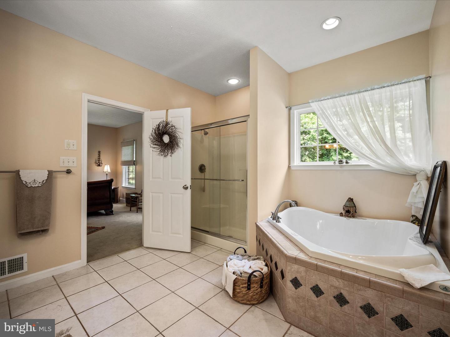160 SYLVAN SPRINGS DR, CLEAR BROOK, Virginia 22624, 5 Bedrooms Bedrooms, ,3 BathroomsBathrooms,Residential,For sale,160 SYLVAN SPRINGS DR,VAFV2034616 MLS # VAFV2034616