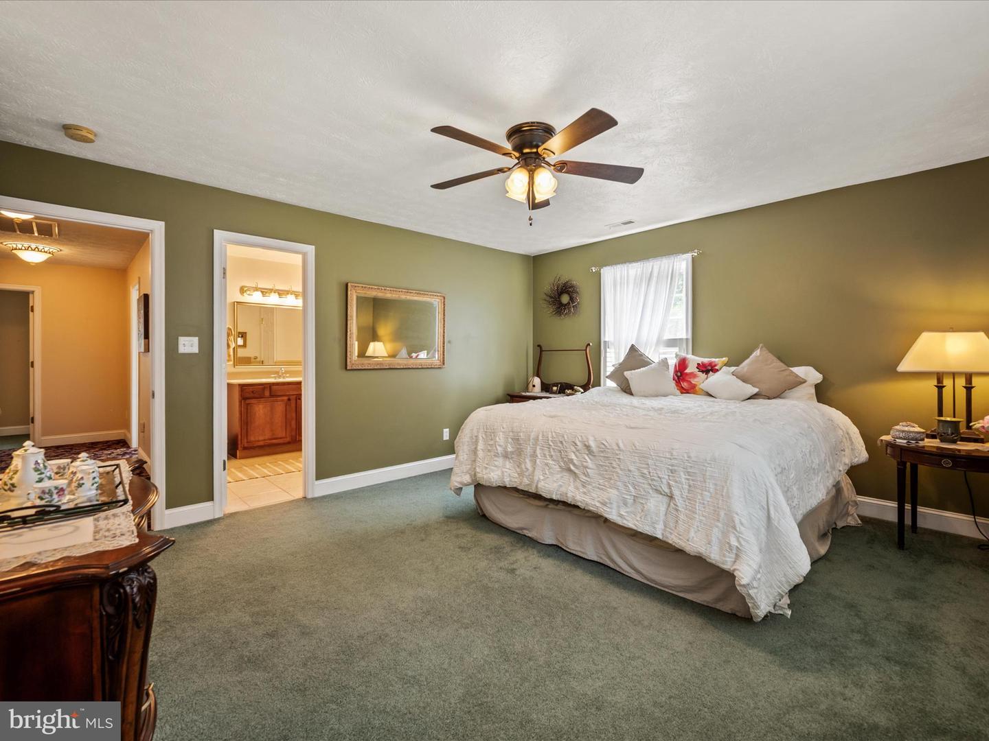 160 SYLVAN SPRINGS DR, CLEAR BROOK, Virginia 22624, 5 Bedrooms Bedrooms, ,3 BathroomsBathrooms,Residential,For sale,160 SYLVAN SPRINGS DR,VAFV2034616 MLS # VAFV2034616